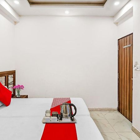 Oyo 88326 Hotel Cloud 9 New Delhi Ngoại thất bức ảnh
