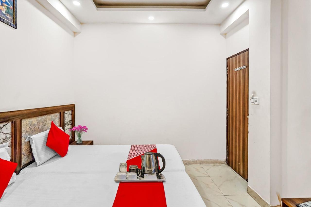 Oyo 88326 Hotel Cloud 9 New Delhi Ngoại thất bức ảnh