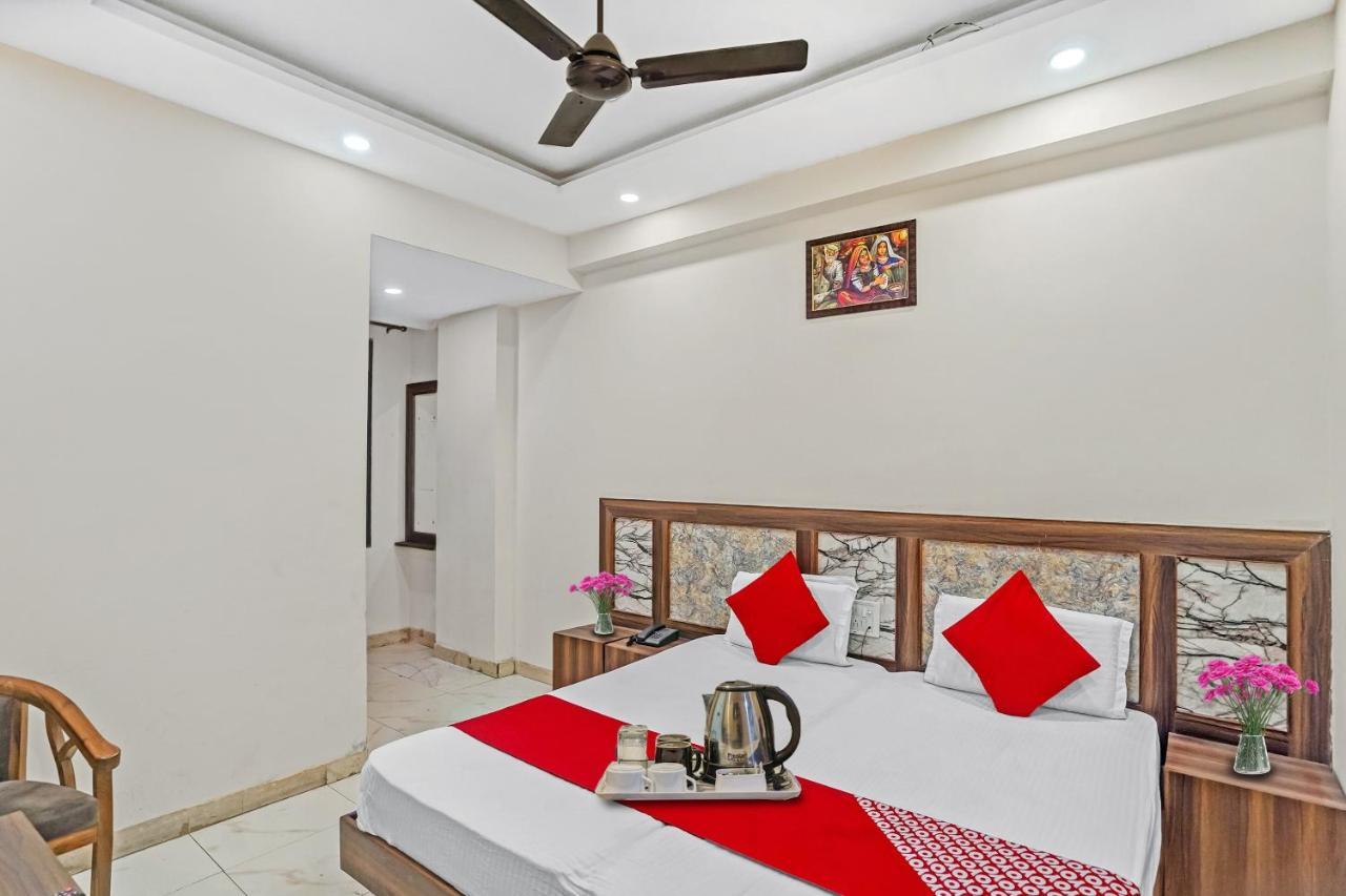 Oyo 88326 Hotel Cloud 9 New Delhi Ngoại thất bức ảnh