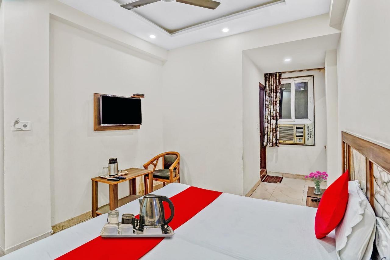 Oyo 88326 Hotel Cloud 9 New Delhi Ngoại thất bức ảnh