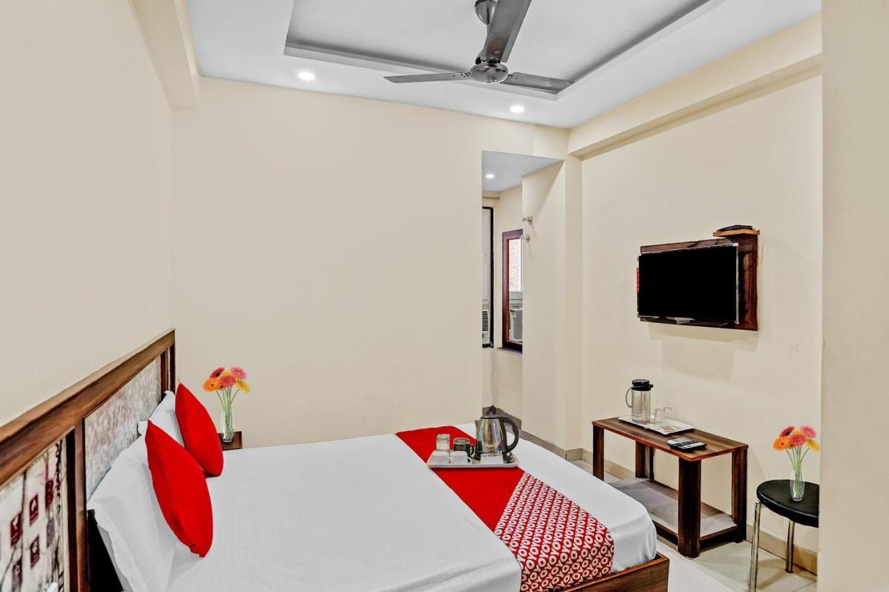 Oyo 88326 Hotel Cloud 9 New Delhi Ngoại thất bức ảnh