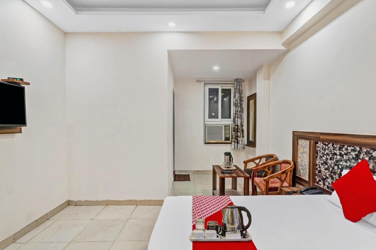 Oyo 88326 Hotel Cloud 9 New Delhi Ngoại thất bức ảnh
