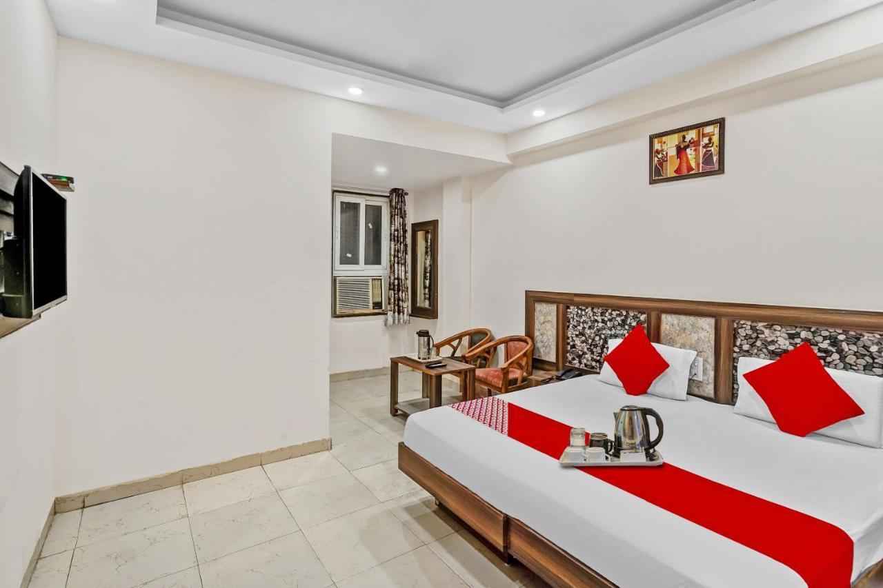 Oyo 88326 Hotel Cloud 9 New Delhi Ngoại thất bức ảnh