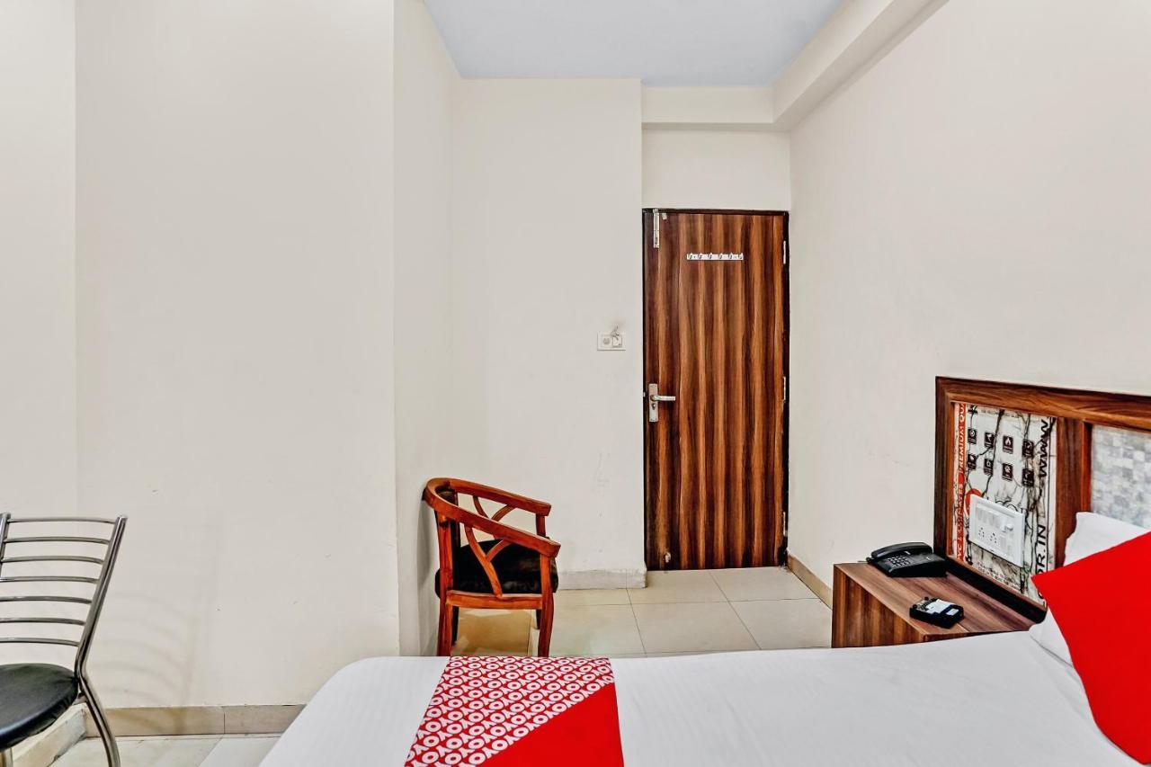 Oyo 88326 Hotel Cloud 9 New Delhi Ngoại thất bức ảnh